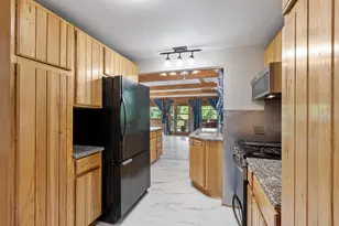 1218 Main St, Leominster, MA 01453 - Photo 15