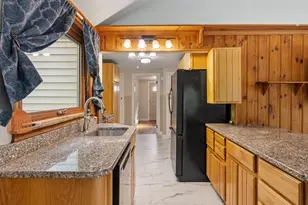1218 Main St, Leominster, MA 01453 - Photo 17
