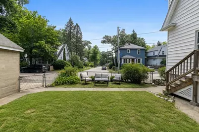 26 Seery St, Malden, MA 02148 - Photo 17