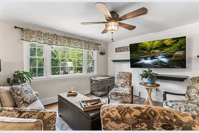 841 Union St, East Bridgewater, MA 02333 - Photo 5