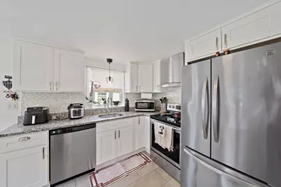 6 Bell Rd, Weymouth, MA 02188 - Photo 9