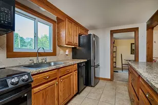 666 Montgomery Rd, Westfield, MA 01085 - Photo 9