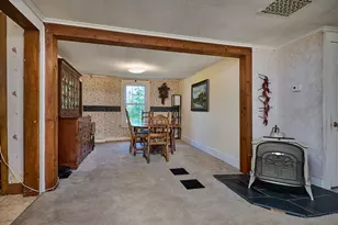 666 Montgomery Rd, Westfield, MA 01085 - Photo 17