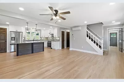 2 Meeting House Ln, Wilbraham, MA 01095 - Photo 5
