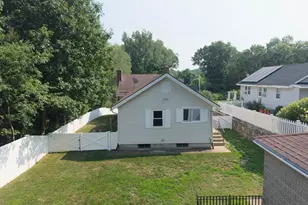 2 Hyatt St, Worcester, MA 01603 - Photo 35