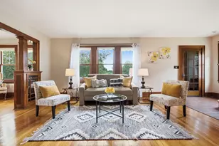 29 Park St, Melrose, MA 02176 - Photo 3