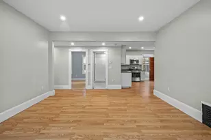 25 Howes St, Boston, MA 02125 - Photo 5