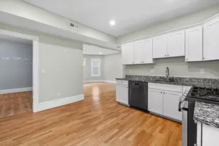 25 Howes St, Boston, MA 02125 - Photo 3