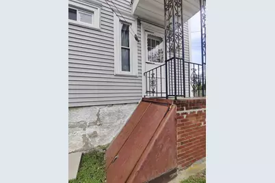 180 Austin St, New Bedford, MA 02740 - Photo 5