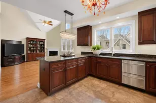 127 Johnson Woods Dr, Reading, MA 01867 - Photo 11