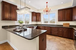 127 Johnson Woods Dr, Reading, MA 01867 - Photo 9