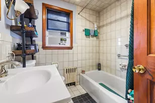218 Warren, Watertown, MA 02472 - Photo 17