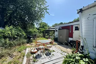 350 West St, Ludlow, MA 01056 - Photo 11