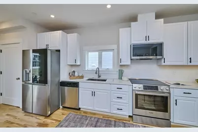 17 Macarthur Street, Somerville, MA 02143 - Photo 3