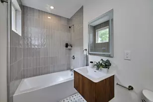 17 Macarthur St, Somerville, MA 02143 - Photo 5