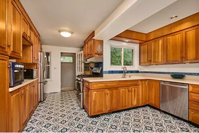 236 N. Maple St., Northampton, MA 01062 - Photo 5