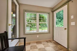 236 N Maple St, Northampton, MA 01062 - Photo 15