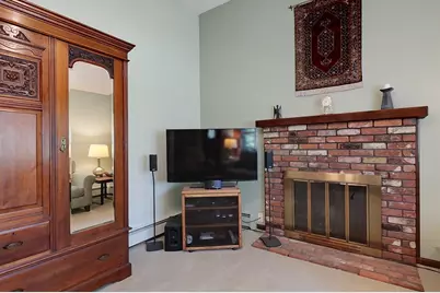 7 Joan St, Pepperell, MA 01463 - Photo 9