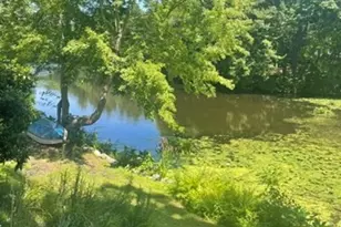 10 Riverside Dr, Auburn, MA 01501 - Photo 31