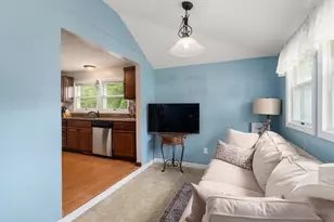 10 Riverside Dr, Auburn, MA 01501 - Photo 9