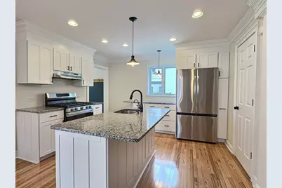 28 Cherry St, Plymouth, MA 02360 - Photo 3
