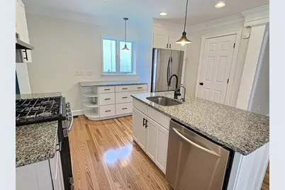 28 Cherry St, Plymouth, MA 02360 - Photo 5
