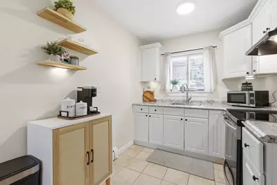 545 Adams St #12, Boston, MA 02122 - Photo 9