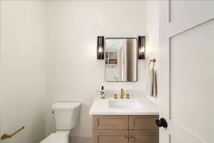 18 Grant St, Needham, MA 02492 - Photo 15