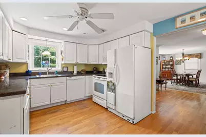 980 Randolph St, Canton, MA 02021 - Photo 5
