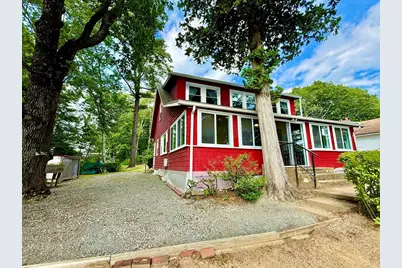 8 Union Rd, Wales, MA 01081 - Photo 3