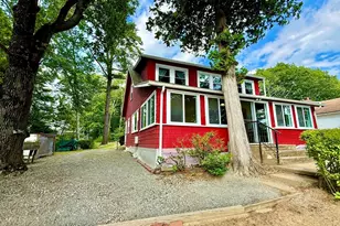 8 Union Rd, Wales, MA 01081 - Photo 3