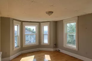 205 School St, Lowell, MA 01854 - Photo 17