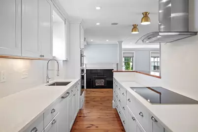 1 Pearl St, Marblehead, MA 01945 - Photo 11