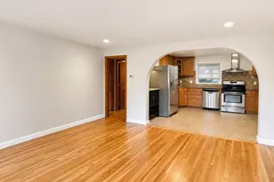 12 Platt Rd, Boston, MA 02135 - Photo 5
