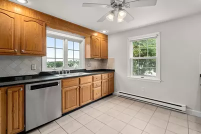 30 Rosedale Ave, Everett, MA 02149 - Photo 15