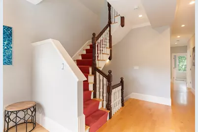 85 Upland Rd, Cambridge, MA 02140 - Photo 23