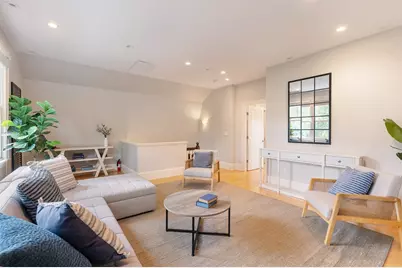 85 Upland Rd, Cambridge, MA 02140 - Photo 25