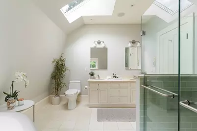 85 Upland Rd, Cambridge, MA 02140 - Photo 27