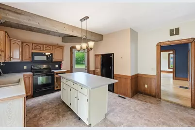 31 Lincoln Ave, Orange, MA 01364 - Photo 17