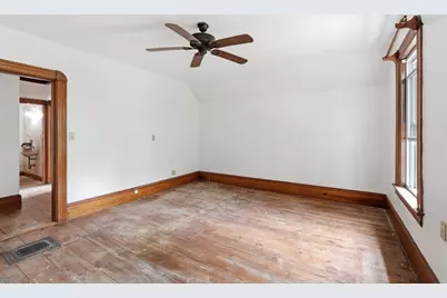 31 Lincoln Ave, Orange, MA 01364 - Photo 23
