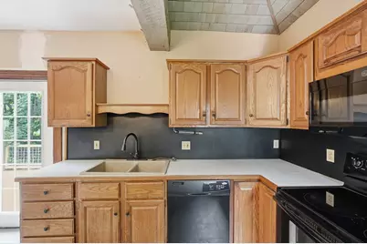 31 Lincoln Ave, Orange, MA 01364 - Photo 19