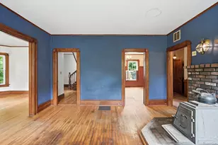 31 Lincoln Ave, Orange, MA 01364 - Photo 11