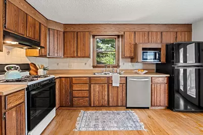 89 W Meadow Rd, Lowell, MA 01854 - Photo 11