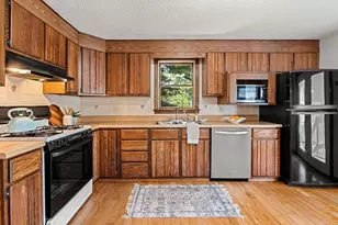 89 W Meadow Rd, Lowell, MA 01854 - Photo 11