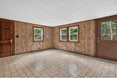 42 Cottage Dr, Holliston, MA 01746 - Photo 11
