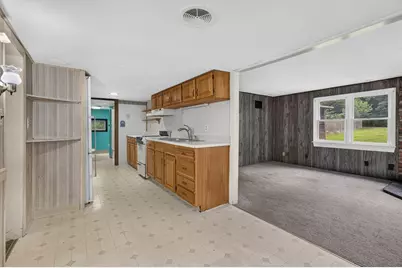 42 Cottage Dr, Holliston, MA 01746 - Photo 9