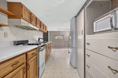 42 Cottage Dr, Holliston, MA 01746 - Photo 7