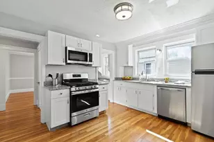 42-44 Albion St, Melrose, MA 02176 - Photo 9