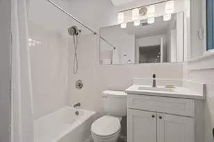 7 Russell St, Cambridge, MA 02140 - Photo 13