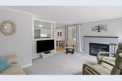 15 Thurston Place, Fitchburg, MA 01420 - Photo 3